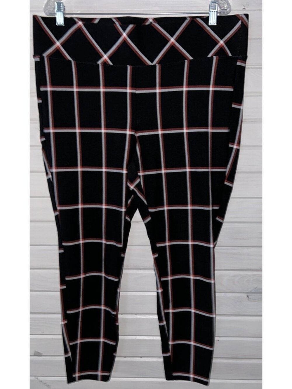 Torrid Sz 2 2X Pixie Skinny Studio Luxe Ponte High Rise Pant Red Black Plaid EUC